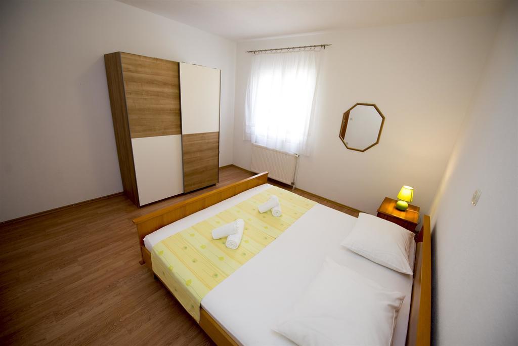 Apartments Meri Trogir Ngoại thất bức ảnh