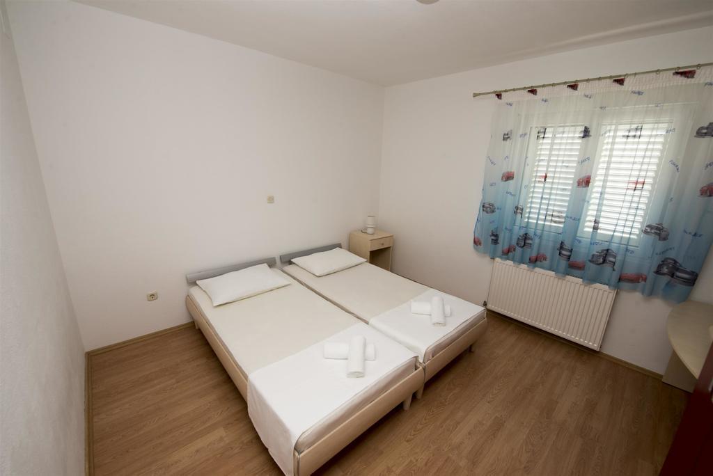 Apartments Meri Trogir Ngoại thất bức ảnh